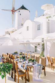 A Colorful Intimate Wedding In Greece Overlooking The Aegean Sea In 2020 Santorini Wedding Small Intimate Wedding Santorini Wedding Venue
