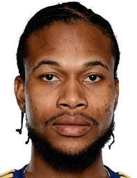 Santiago Echavarria's Instagram, Twitter & Facebook