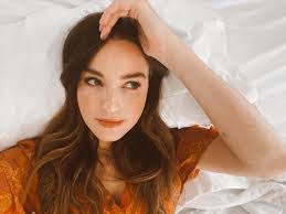 Jonna Walsh's Instagram, Twitter & Facebook