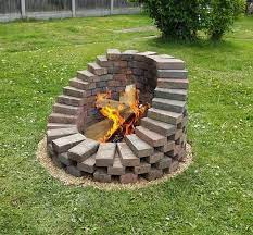 I have been dreaming of adding a backyard fire pit like this to our property ever since we bought our new home. 19 Diy Fire Pit Ideas That Wont Break The Bank In 2021 Houszed