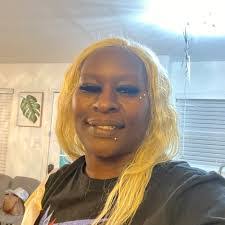 Anita Almaguer's Instagram, Twitter & Facebook