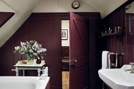 Die Magie Der Dunklen Farben Der Blaue Distelfink Bad Inspiration Badezimmer Streichen Badezimmer Farbideen
