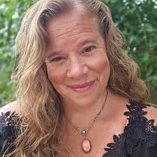 What are the missing contents of pages 273 and 274 in Crow Mary by Kathleen  Grissom?