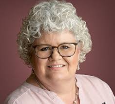 Tracy Rollins's Instagram, Twitter & Facebook