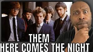 19 Broadway and Peris ) "the lonely ones" Dan Duffin & Tom Finch