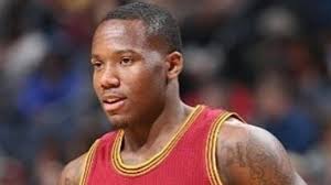 Kay Felder, despedido de un filial de la NBA por violencia de género