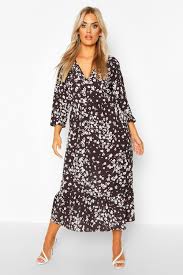Plus Floral V Neck Smock Midi Dress Boohoo In 2020 Bodycon Fashion Midi Dress Casual Dresses