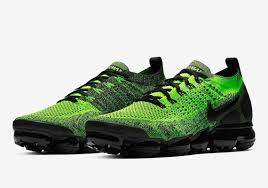 Nike Vapormax 2 0 Neon Green Release Date Sneakernews Com Nike Air Vapormax Mens Athletic Shoes Sneakers Mens Nike Air