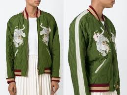 和風刺繡讓妳連背影都好時髦 時尚內行人必備的飛行員外套穿搭術 bomber jacket street style street style trends bomber jacket