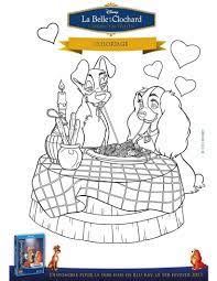 un joli coloriage de la belle et le clochard viens colorier deux jolis chiens au restaurants coloriag lady and the tramp coloring pages disney movie night feuille multiplication citrouille
