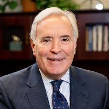 Brad Kerr's Instagram, Twitter & Facebook