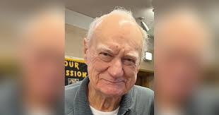 Leslie Whitehead's Instagram, Twitter & Facebook