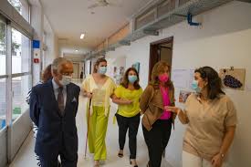 O ministério público do trabalho (mpt) é o ramo do mpu que tem como atribuição fiscalizar o cumprimento da legislação trabalhista quando houver interesse público, procurando regularizar e mediar as relações entre empregados e empregadores. Ministra Do Trabalho Solidariedade E Seguranca Social Visitou Centro Infantil Dos Olivais Sul Aga Khan Development Network