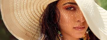 Deepa Kapadia's Instagram, Twitter & Facebook