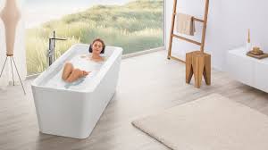 Als werkstoff der formschönen, stabilen und reinigungsfreundlichen villeroy & boch badewannen werden ausnahmslos acryl und quaryl®. Squaro Edge 12 Badewannen Badezimmer Com