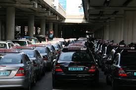 File:Taxi Schiphol.JPG - Wikimedia Commons
