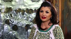 Este o poveste foarte tristă, a declarat mariana ionescu căpitănescu la antena stars. Claudia Ghitulescu Biografie De La Muzica Populara La Colectionara De Costume Populare Autentice