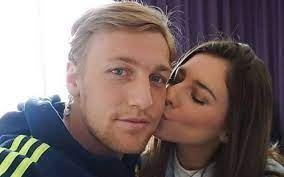 #emil forsberg #florence forsberg #shanga forsberg #rb leipzig #leipzig. Shanga Forsberg Sorgt Mit Instagram Post Fur Verwirrung Spitze Gegen Nagelsmann