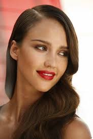 Jennifer Lopez Kim Kardashian Jessica Alba Esmer Tenleri Her Zaman Isil Isil Peki Nasil Boyle Gorunuyorlar Esmer Tenl Jessica Alba Jennifer Lopez Esmerler