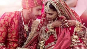 The power couple is all set to tie the knot on november 14 groom looks that ranveer singh may choose for his wedding. Nation Wants To Know Something About Fashion Daring Ranveer Singh S Wedding Clothes