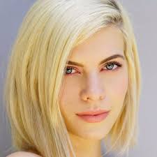 Lia Richardson (@itsliarich)