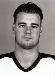 Player photos for the 1989-90 Burlington Cougars at hockeydb.com