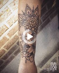 Voici des photos des différents tattoos ! Lilydala Fleurs Ornementales Lys De Mandalas De Par Mo Tatouage Mohndi Br En 2020 Tatouage Avant Bras Tatouage Tatouage Manchette