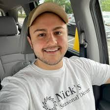 Carolyn Bethel's Instagram, Twitter & Facebook