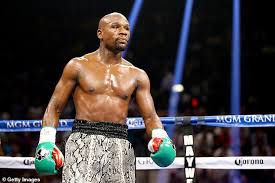 Mayweather is expected to toy with paul until he decides to take him out, if that's what he chooses to do. Amir Khan Sagte Floyd Mayweather Auf Den Er Wartete Den Kampf Und Glaubt Er Konnte Ihn Besiegen Aktuelle Boulevard Nachrichten Und Fotogalerien Zu Stars Sternchen