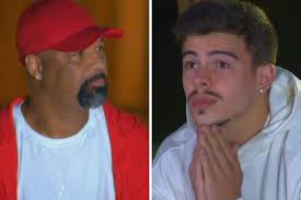 Acompanhe a atração dos casais famosos. Ilha Record Revoltado Dinei Diz Que Indicacao De Thomaz Foi Preconceito