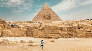 Istanbul merupakan sebuah bandar yang indah dan bijak dalam mengaplikasikan seni budaya dan sejarahnya dengan baik. Ketika Piramida Giza Di Mesir Tutup Karena Covid 19