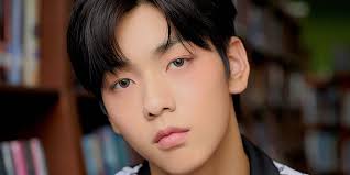 A piece of your mind (tvn, 2020). Chae Soo Bin Dating Service Txt Member Profiles Meet Big Hit S Tomorrow X Together