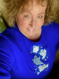 Halloween queen costume design