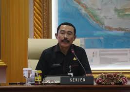 August 22, 2021 older posts august (111) july (21) menu halaman statis. Soal Penggunaan Pakaian Dinas Dan Atribut Pns Kemendagri Keluarkan Surat Edaran Website Resmi Biro Pemerintahan Dan Kesejahteraan Rakyat Provinsi Banten
