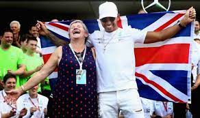 Lewiss parents separated when he was two and as a result of this he lived with his mother and half sisters until he was twelve. Lewis Hamilton Mum Who Is Carmen Larbalestier You Are The Best Part Of Me F1 Sport Express Co Uk