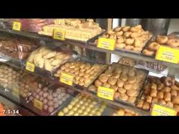 Vellanki foods is an authentic sweet shop in hyderabad offering a wide range of homemade sweets, savouries, and pickles. Vellanki Foods Fine Snacks Point In Hyderabad Youtube