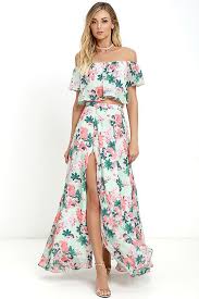 Dresses For Juniors Casual Dresses Club Party Dresses Lulus Page 4 Floral Print Maxi Dress Floral Maxi Dress White Floral Maxi Dress