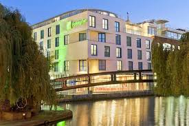Now $131 (was $̶1̶4̶8̶) on tripadvisor: Holiday Inn London Camden Lock