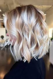 Cheveux Mi Longs Degrades 20 Photos De Modeles De Cheveux Mi Longs Degrades Coiffures Blondes Courtes Cheveux Mi Long Modeles De Cheveux