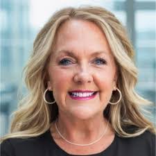 Tracey Hammer's Instagram, Twitter & Facebook