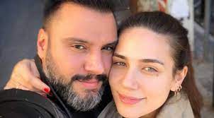 Magazin #alişan #busevarol ünlü şarkıcı alişan ve eşi buse varol yeni yılı coşkulu karşıladı. Was Varol Married Who Is Buse Varol How Old Is She Last Minute Magazine News