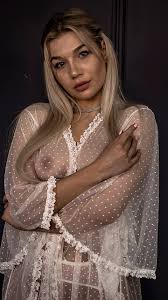 11 Sexy Lingerie Influencers & Models to Follow on Instagram | SANKTOR