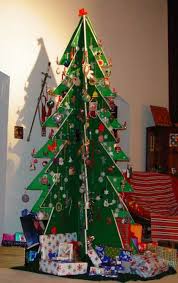 Cool, stylisch, wiederverwertbar weihnachtsbaum aus holz kaufen: Weihnachtsbaum Basteln 24 Unglaublich Kreative Diy Ideen