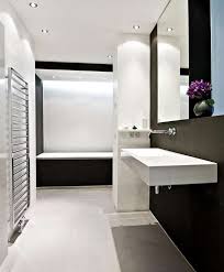 Badezimmer Heller Boden Badezimmerhellerboden Badezimmerhellerbodendunklewand Dunkle Wand Dunkle Wande Badezimmer Licht