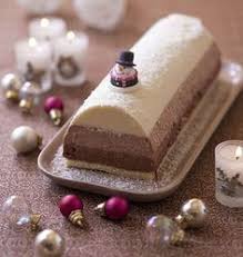 Buche De Noel Aux Trois Mousses Au Chocolat Recette Buche De Noel Mousse Au Chocolat Dessert Noel