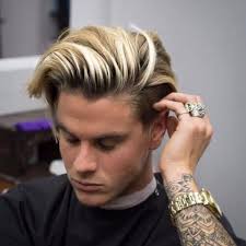 The platinum and light brown streaks melt into the blonde base color to create a fabulous hue. 23 Best Men S Hair Highlights 2020 Styles