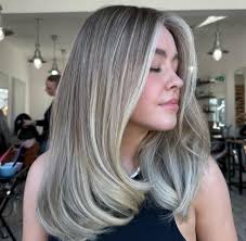 meet Ciara Louise 🧡 our bubbly girl who specialises in all things lived in  color to bright blondes ✨✨✨