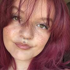 Hi!! What is everyone's favorite Taylor “Easter eggs”? 🥚😊 I think my  favorite is the buttons in the elevator in the Bejeweled MV! (Pic so it  doesn't get lost)