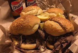 In una casseruola con due cucchiaiate di strutto scaldate le fettine di milza e polmone. Miglior Pane Con La Milza Di Palermo Recensioni Su Rocky Basile Palermo Tripadvisor