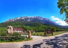 Descoperă cele mai noi case și vile de vânzare din zona plaiul foii și în alte locații din zarnesti, construcții vechi sau noi. Zarnesti Wikitravel